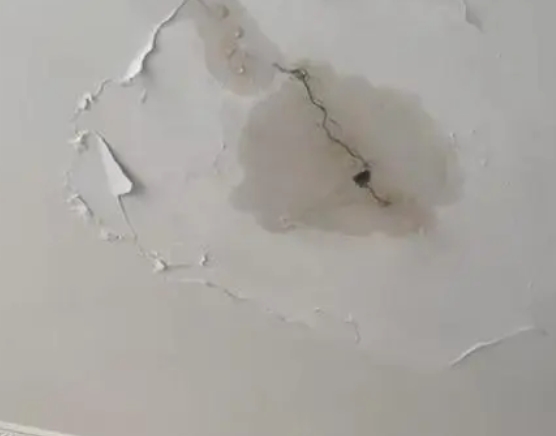 延边阳台漏水维修公司分享下屋面防水工程质量问题原因分析
